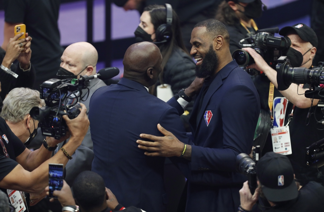 GOAT？雷迪克：詹姆斯和乔丹是历史上最伟大的两个球员！