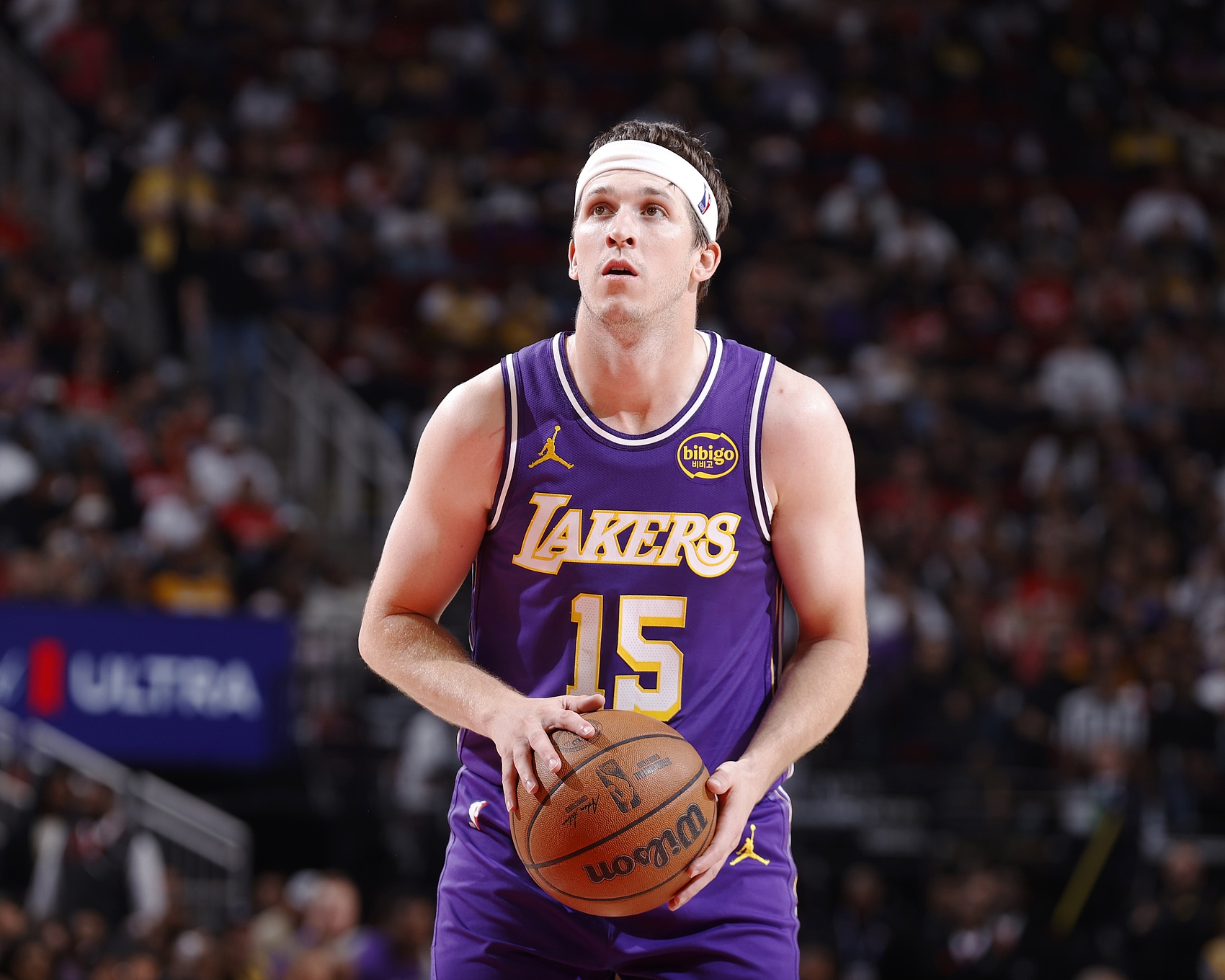 皇冠体育官方网站-美记：里夫斯休赛期预计将寻求年薪3000-4130万美元的合同