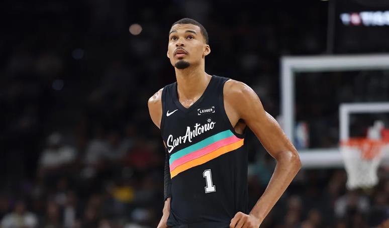 皇冠体育官方网站-文班麻了！给机会不中用：雷霆成西部头号赢家！